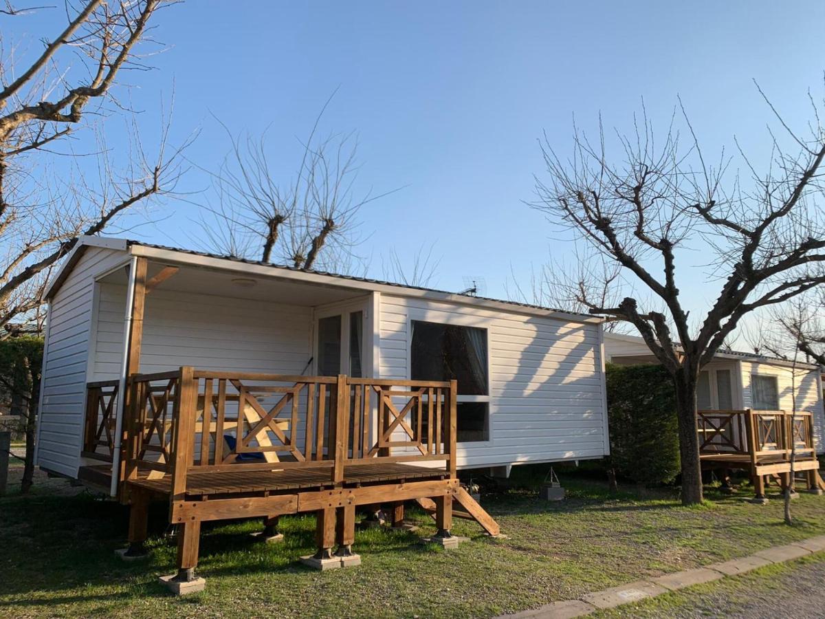 Camping Oliana Exteriér fotografie