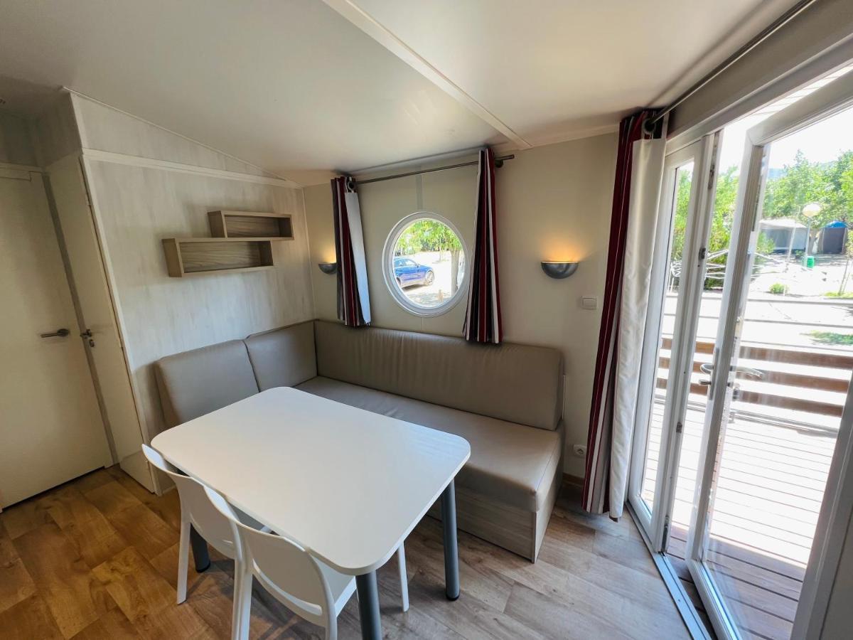Camping Oliana Exteriér fotografie