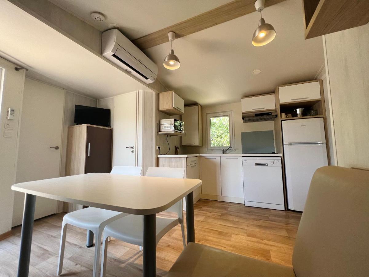 Camping Oliana Exteriér fotografie